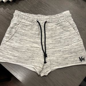 Young LA draw string pocket shorts